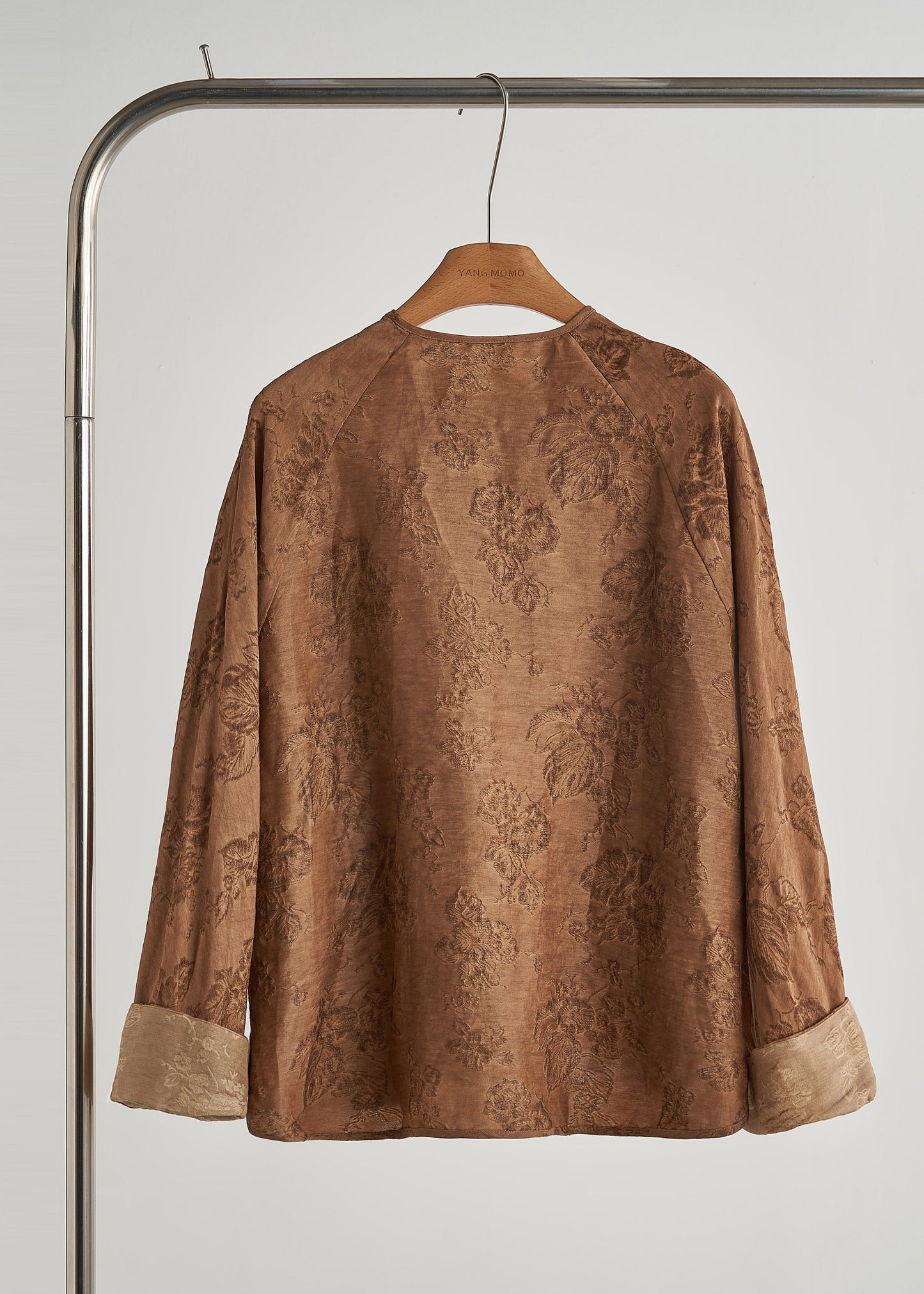 Well Tailored Coat with a Graceful Silhouette
