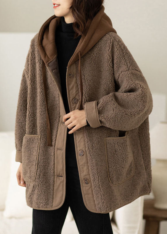 Well Tailored Coat with a Graceful Silhouette