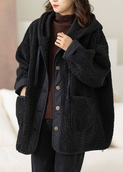 Well Tailored Coat with a Graceful Silhouette