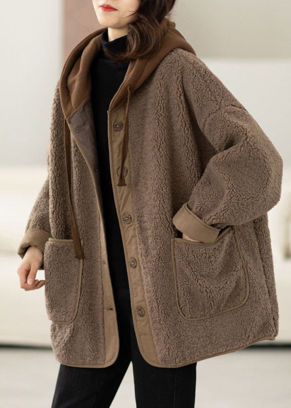 Well Tailored Coat with a Graceful Silhouette
