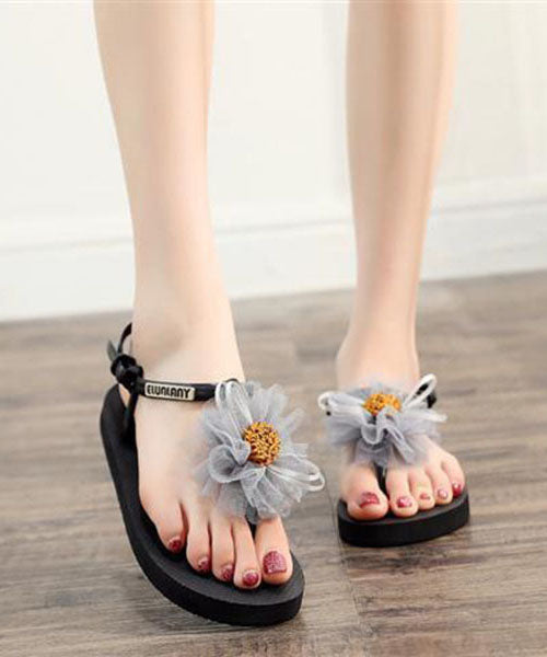Graceful Orthopedic Sandals for Modern Look