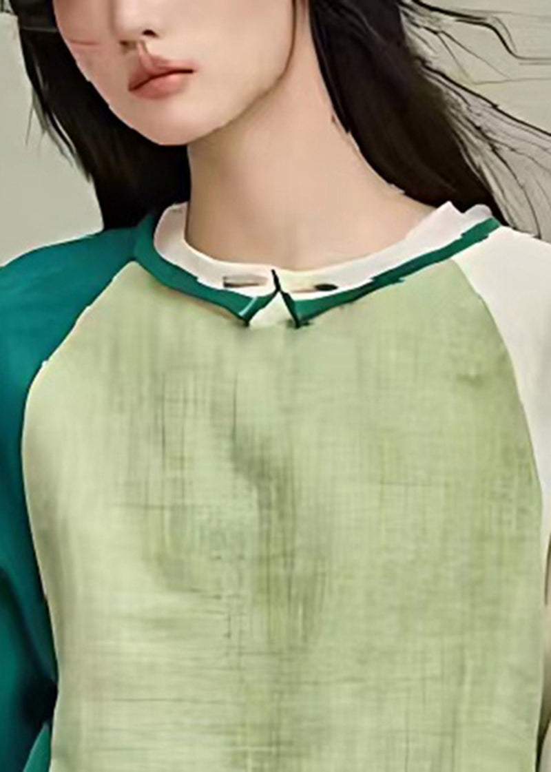 Beautifully Crafted Blouse in a Classic Style