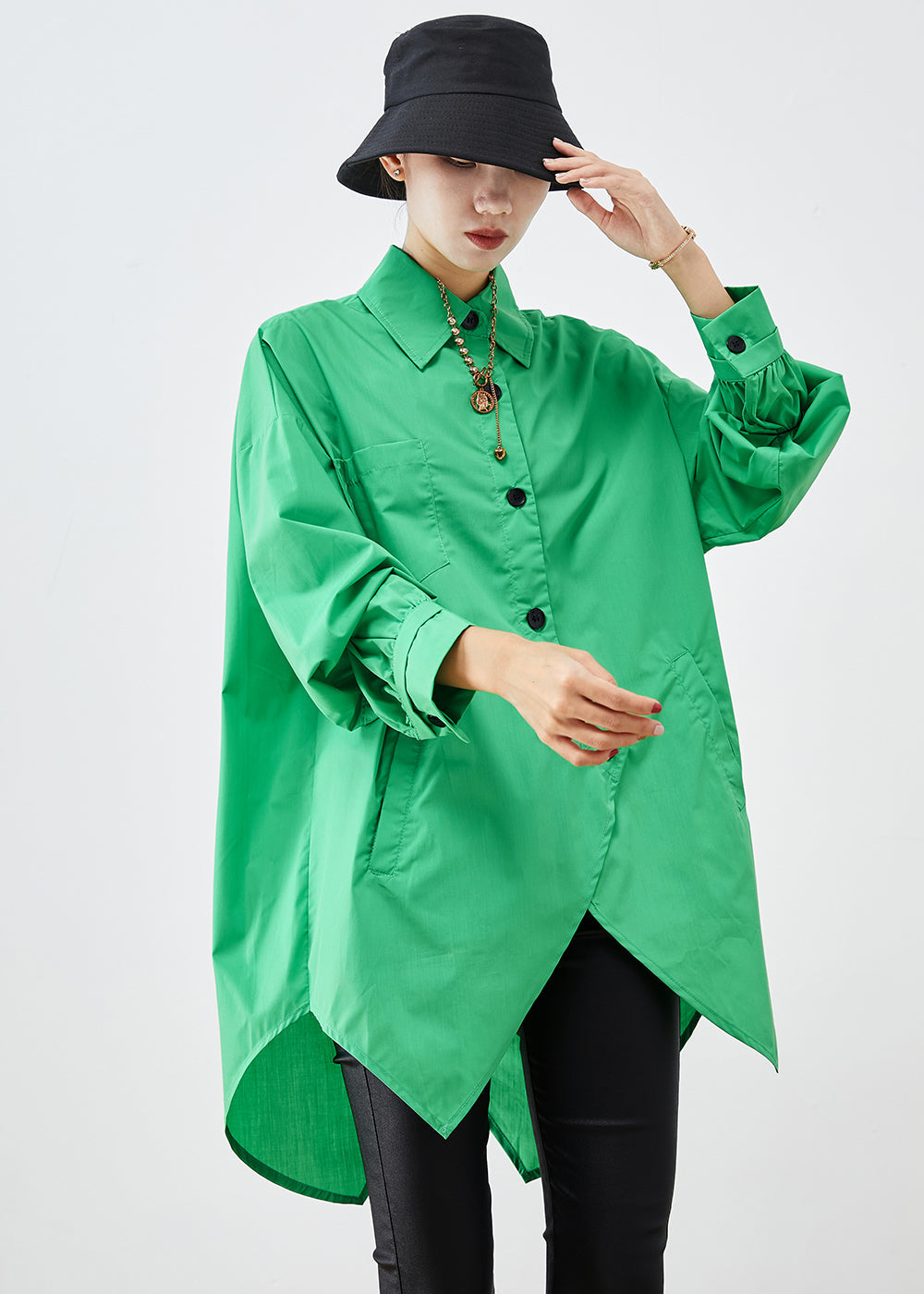 Well Tailored Shirt with a Graceful Silhouette
