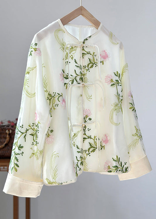 Well Tailored Shirt with a Graceful Silhouette