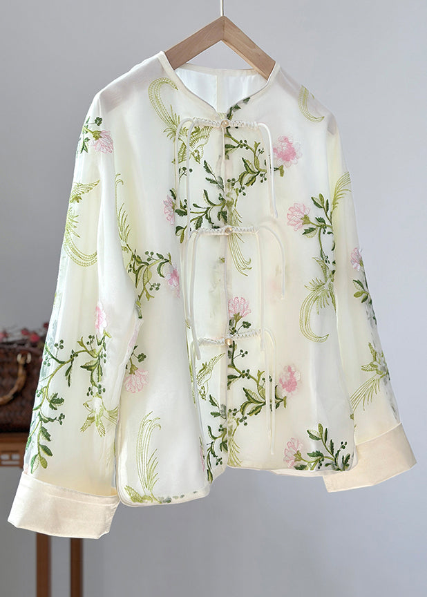 Well Tailored Shirt with a Graceful Silhouette