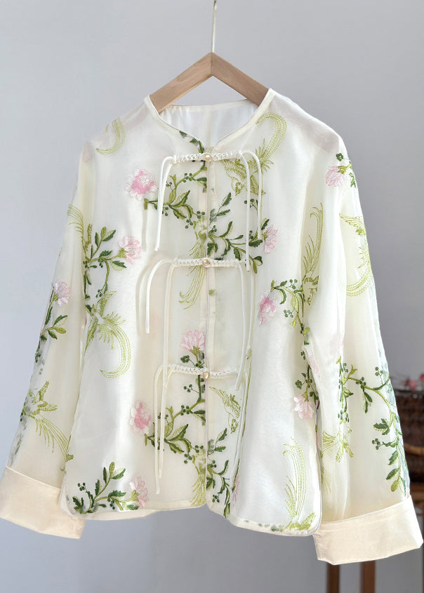 Well Tailored Shirt with a Graceful Silhouette