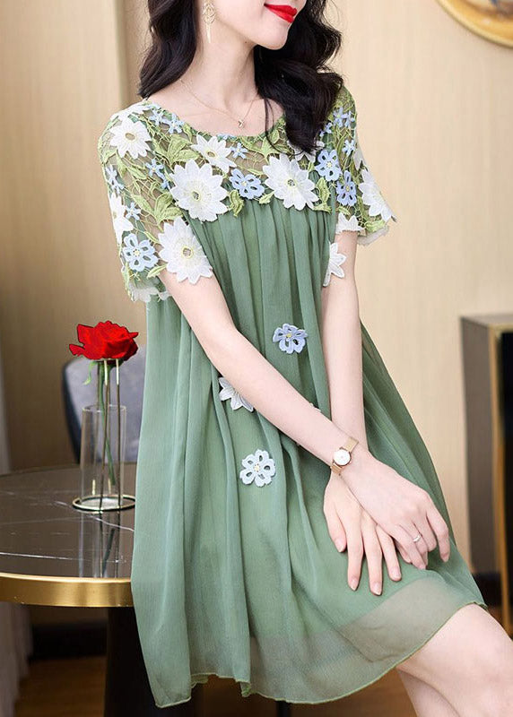 Beautifully Crafted Dress in a Classic Style