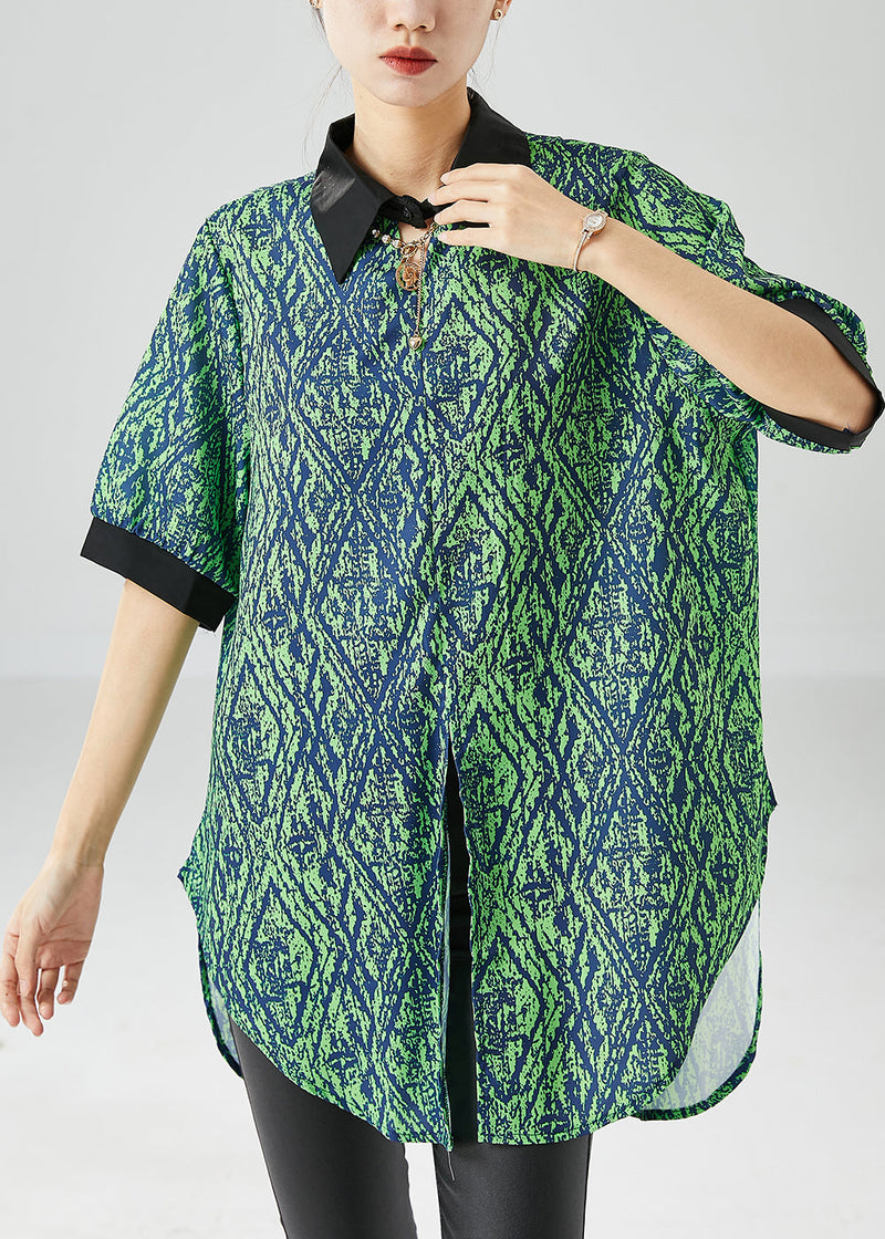 Well Tailored Top with a Graceful Silhouette