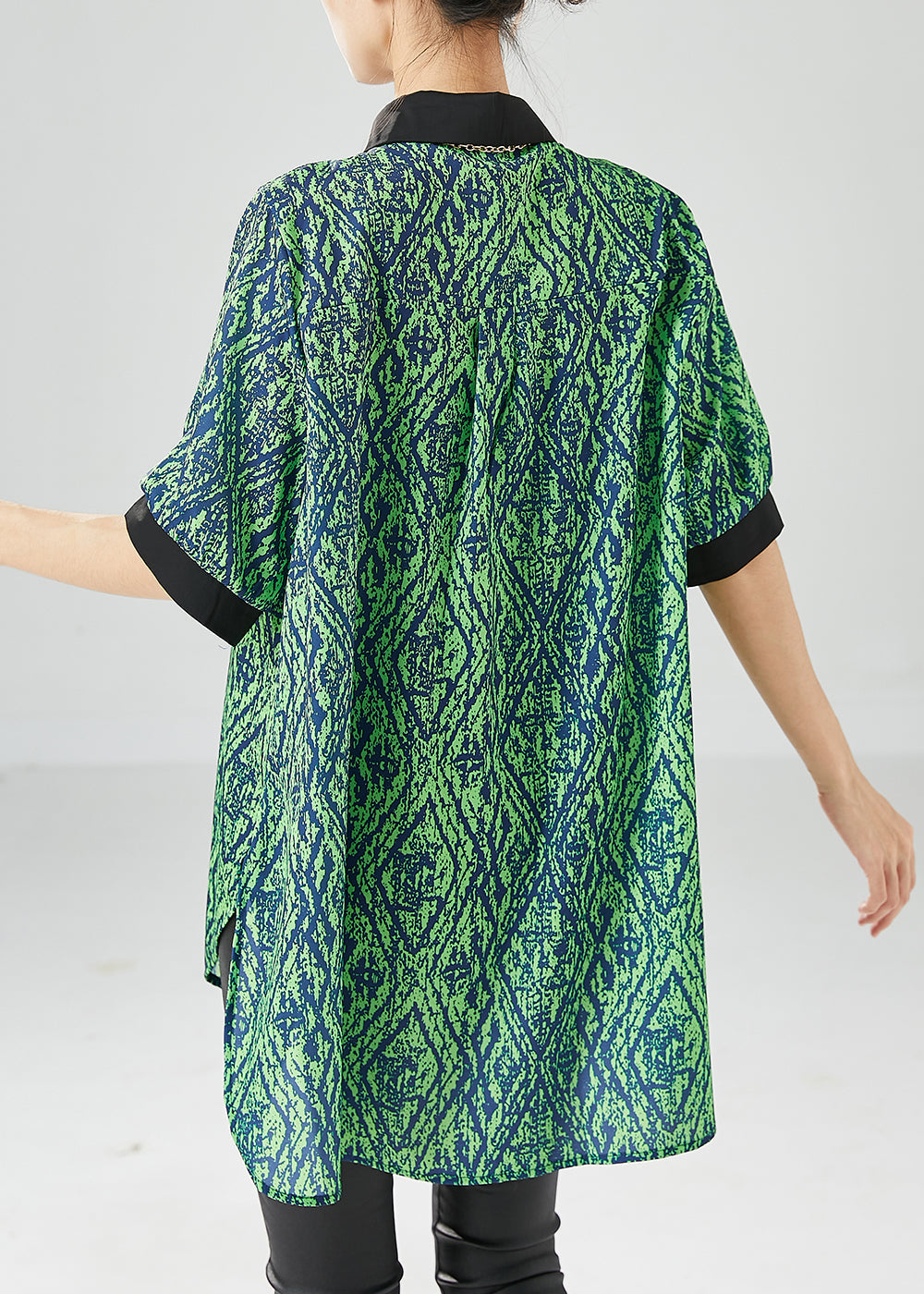A Vintage Style Top with Delicate Timeless Details