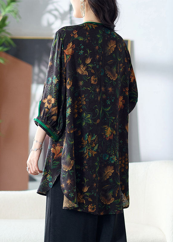 Classic Vintage Top with a Flattering Fit