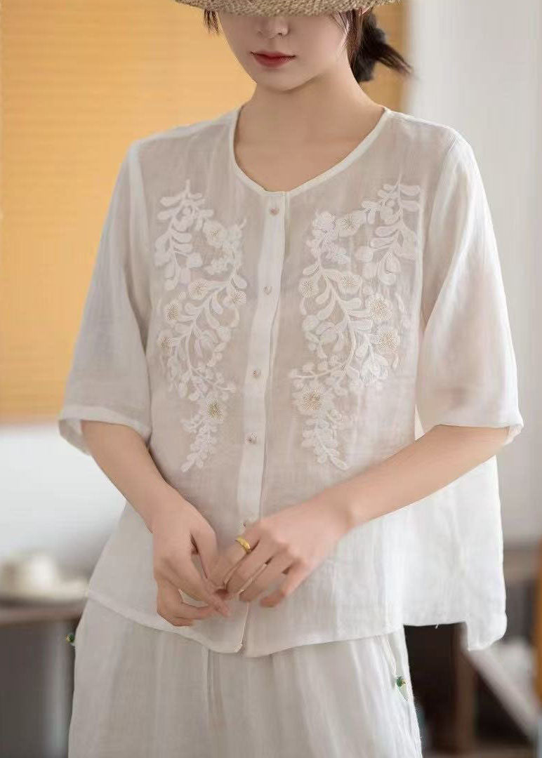 Polished Top with an Effortless Classic Look