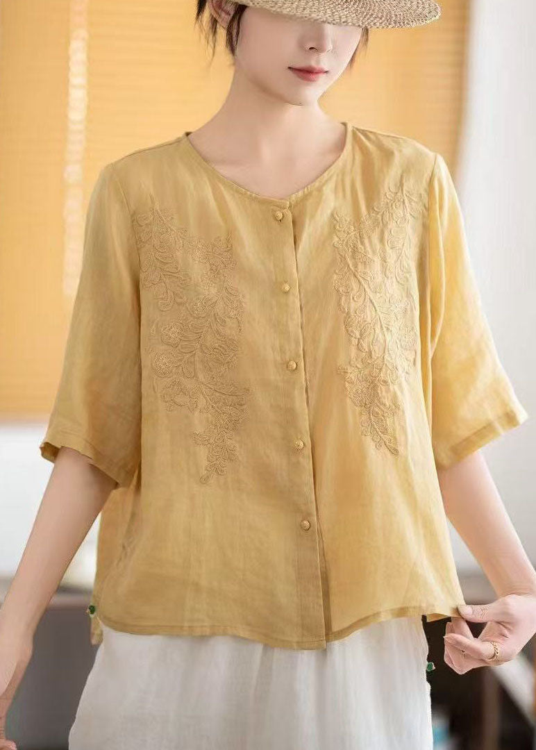 Polished Top with an Effortless Classic Look