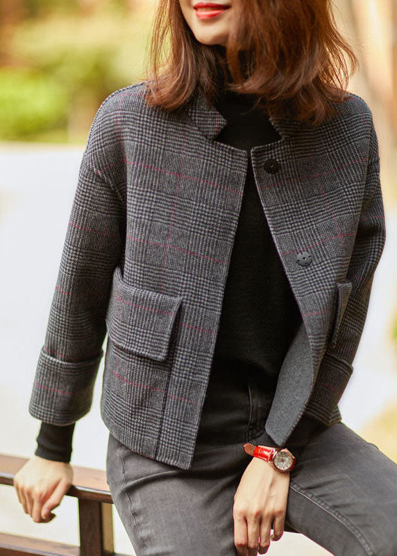 Gracefully Styled Coat for Any Occasion