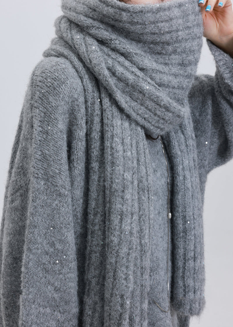 Gracefully Styled Garment for Any Occasion