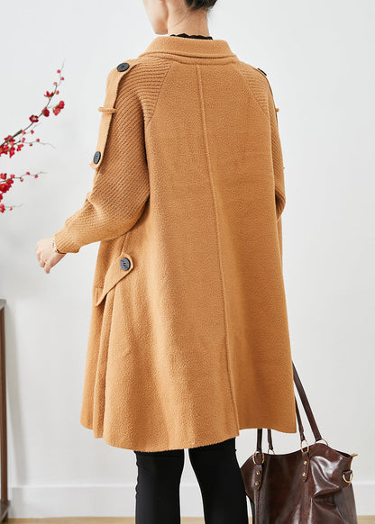 Well Tailored Coat with a Graceful Silhouette