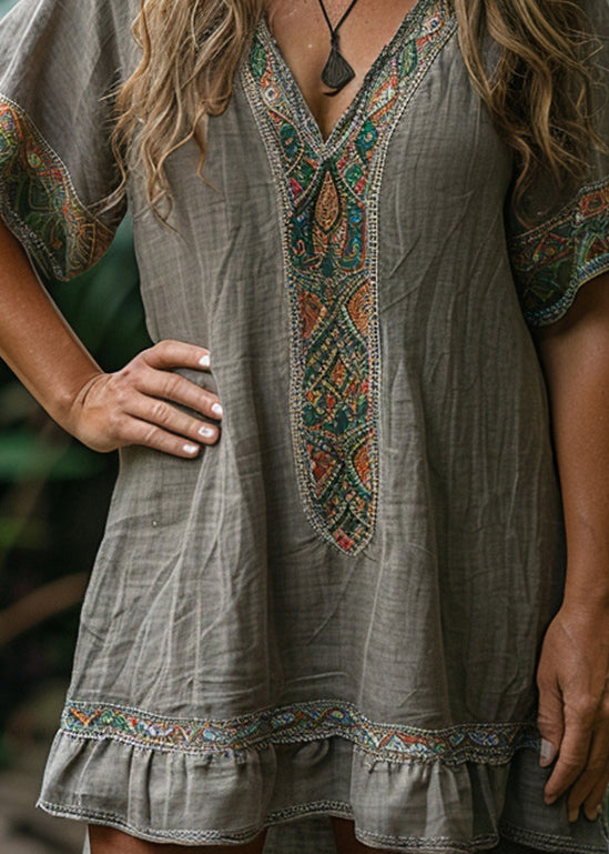 Classic Vintage Dress with a Flattering Fit