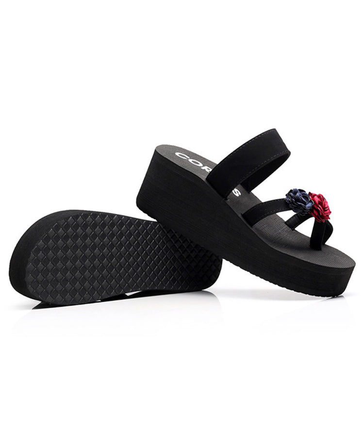 Graceful Orthopedic Sandals for Modern Look