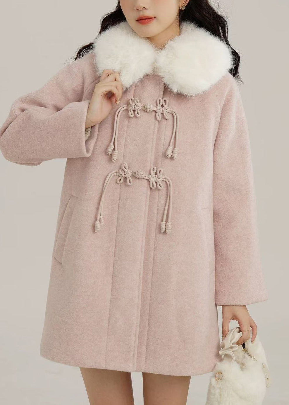 Gracefully Styled Coat for Any Occasion