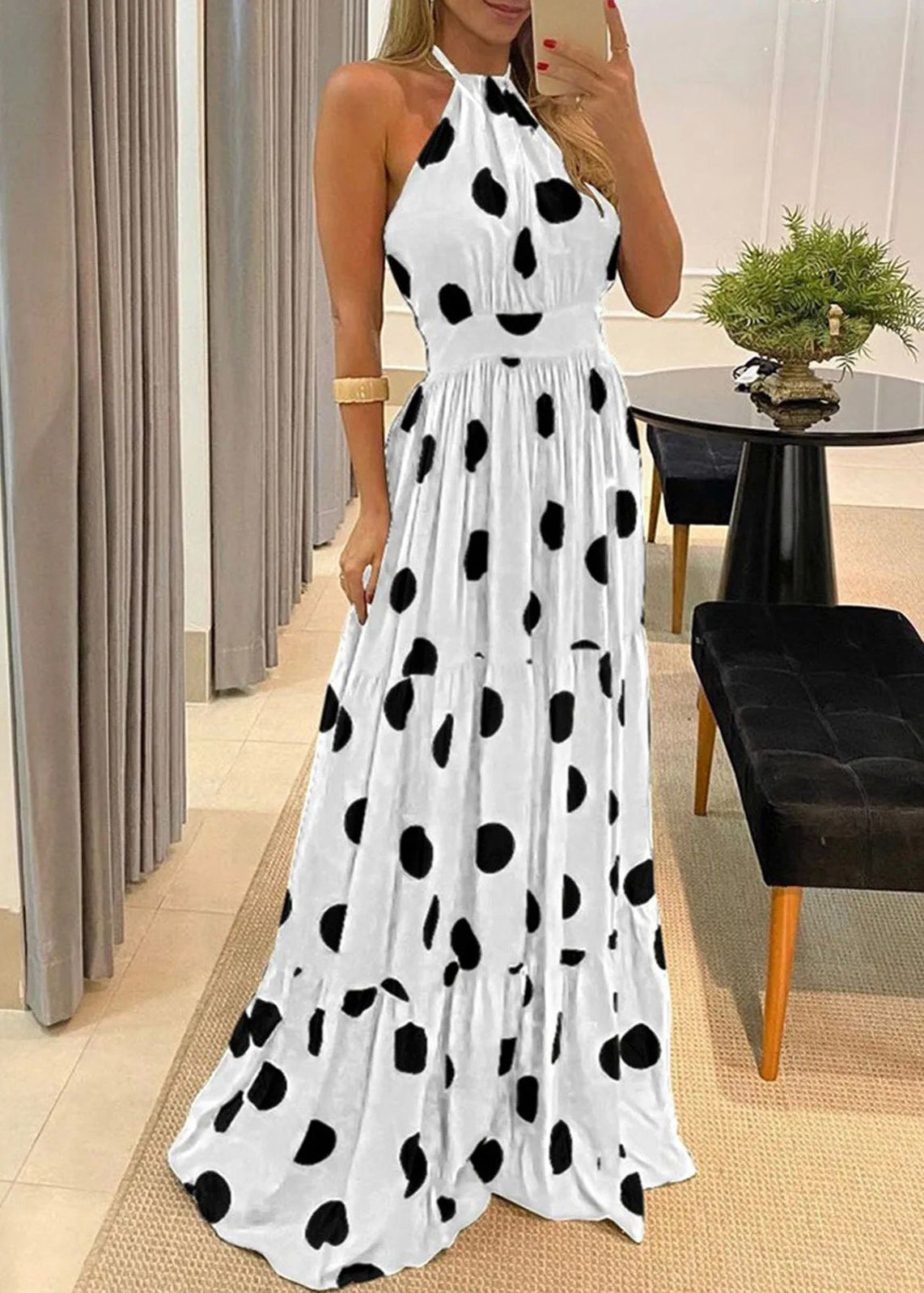 A Vintage Style Dress with Delicate Timeless Details