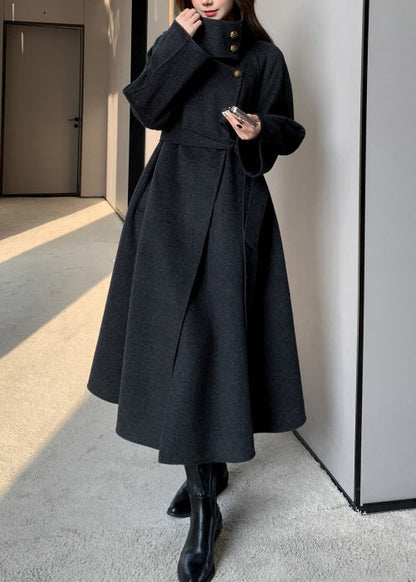Beautifully Finished Coat in a Timeless Design