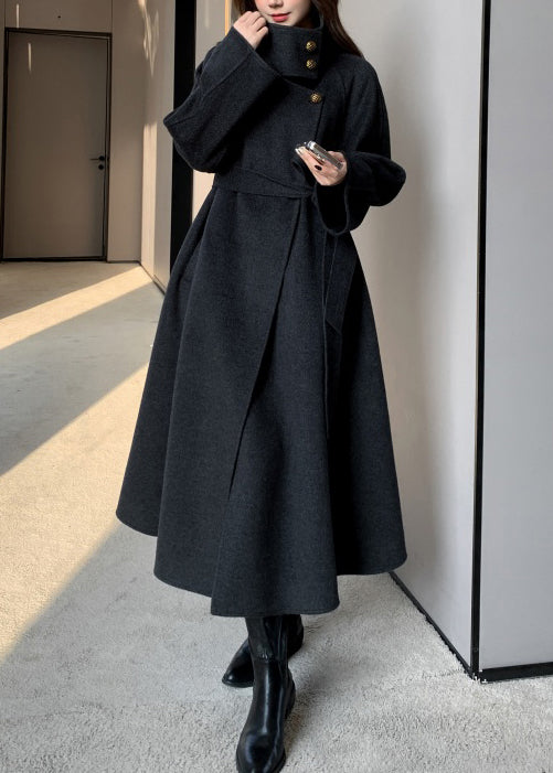 Beautifully Finished Coat in a Timeless Design