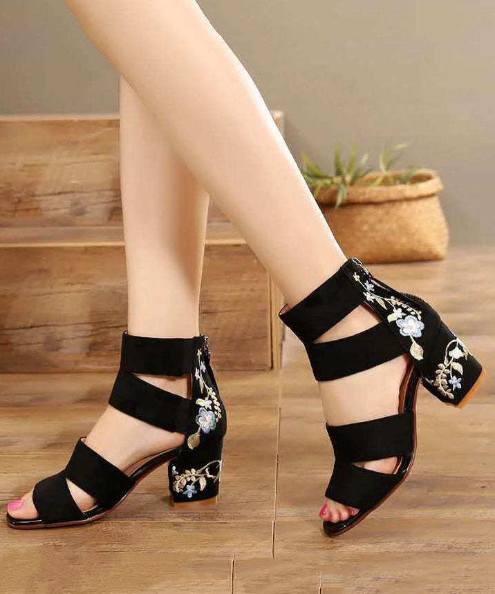 Graceful Orthopedic Sandals for Modern Look