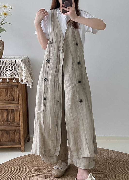 Sophisticated Garment with a Clean Classic Look