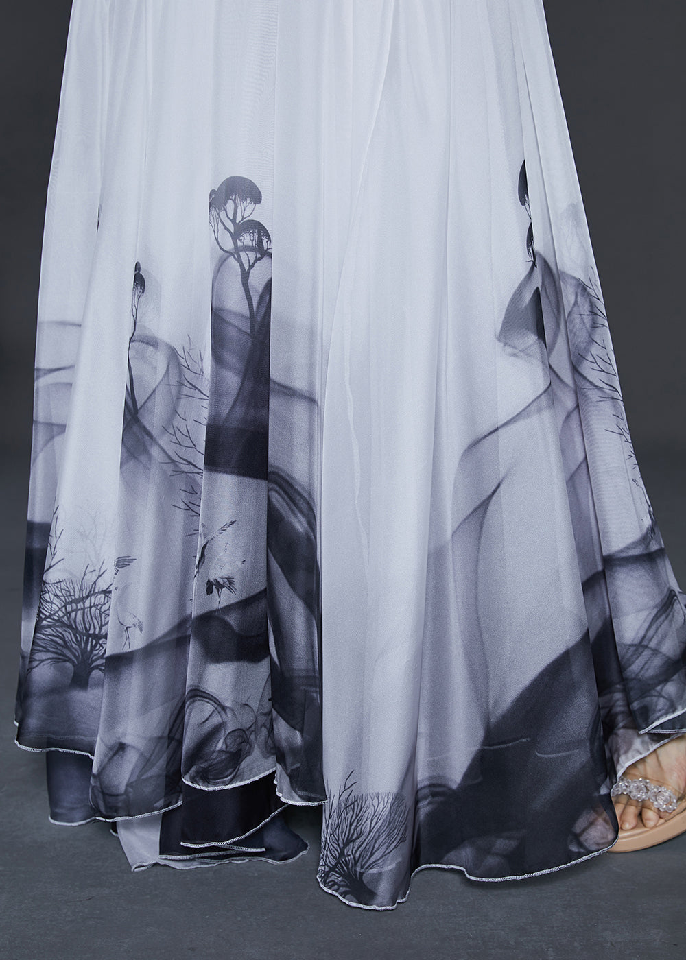 Well Tailored Garment with a Graceful Silhouette