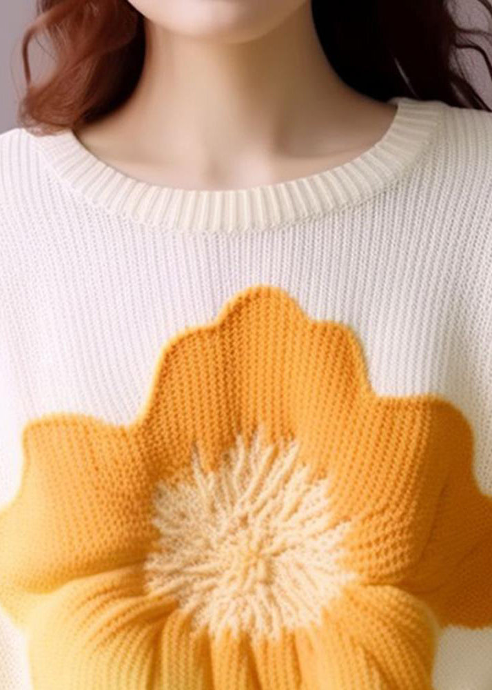 Effortlessly Elegant Top with a Timeless Design