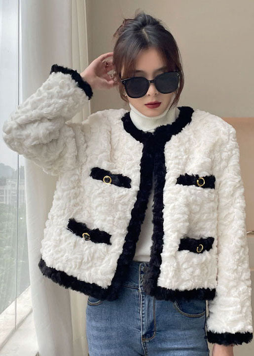 Gracefully Styled Jacket for Any Occasion