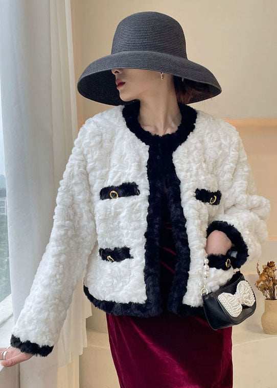 Gracefully Styled Jacket for Any Occasion
