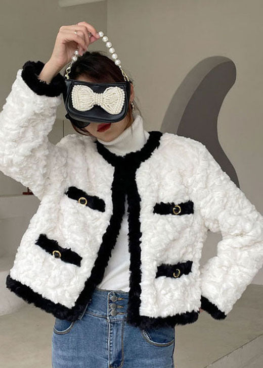 Gracefully Styled Jacket for Any Occasion