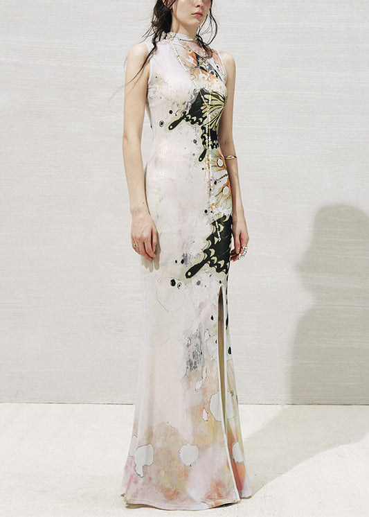 Effortlessly Elegant Garment with a Timeless Design