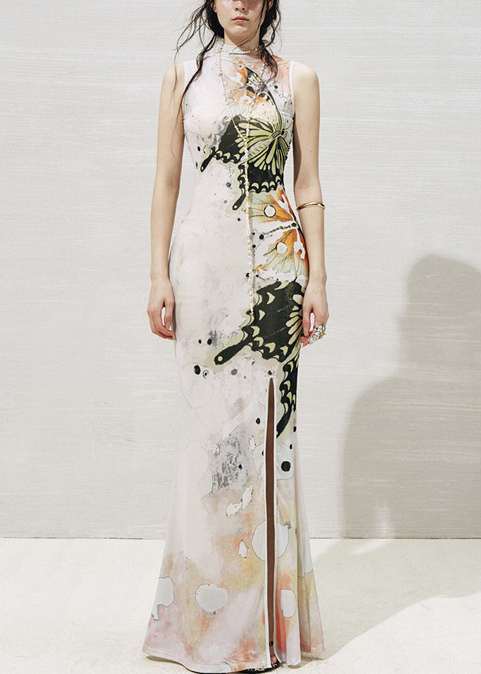 Effortlessly Elegant Garment with a Timeless Design