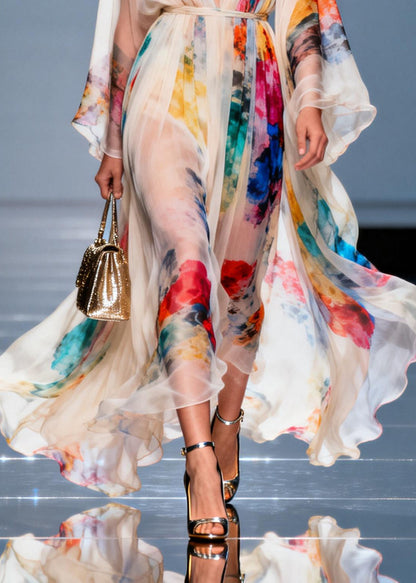 Well Tailored Dress with a Graceful Silhouette