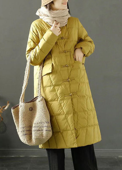 Gracefully Styled Coat for Any Occasion