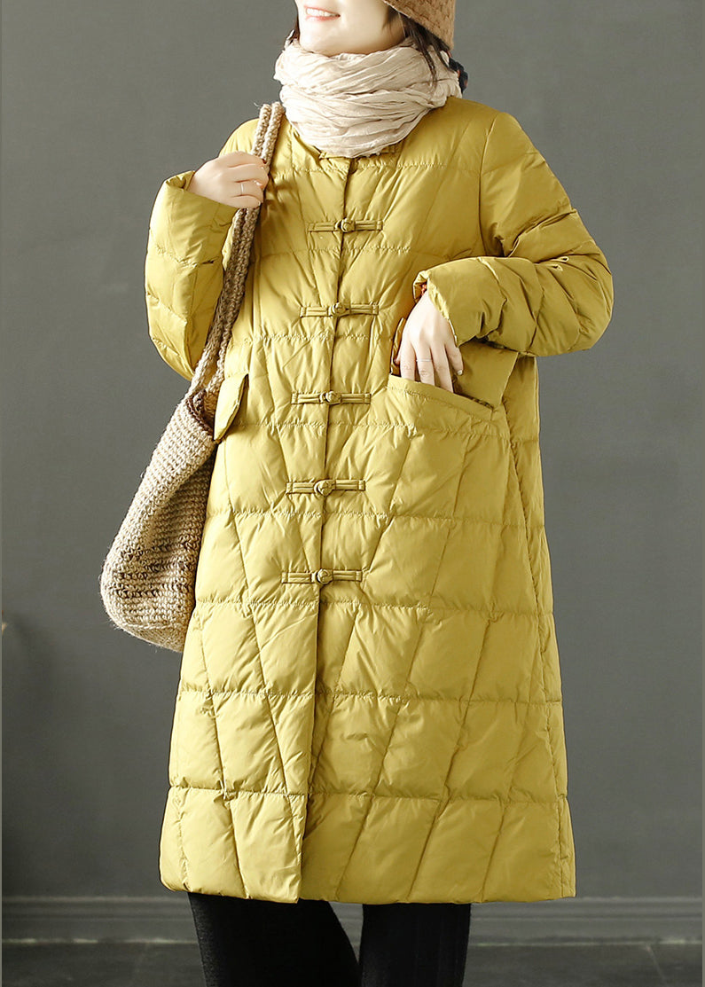 Gracefully Styled Coat for Any Occasion