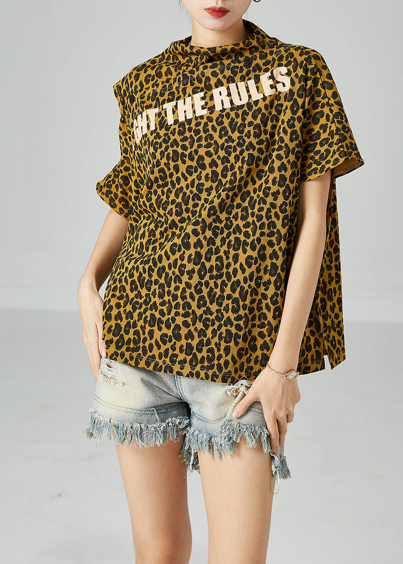 Effortlessly Elegant Top with a Timeless Design