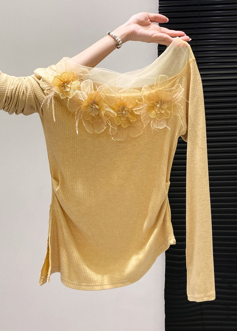 Effortlessly Elegant Top with a Timeless Design