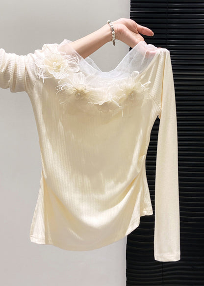 Effortlessly Elegant Top with a Timeless Design