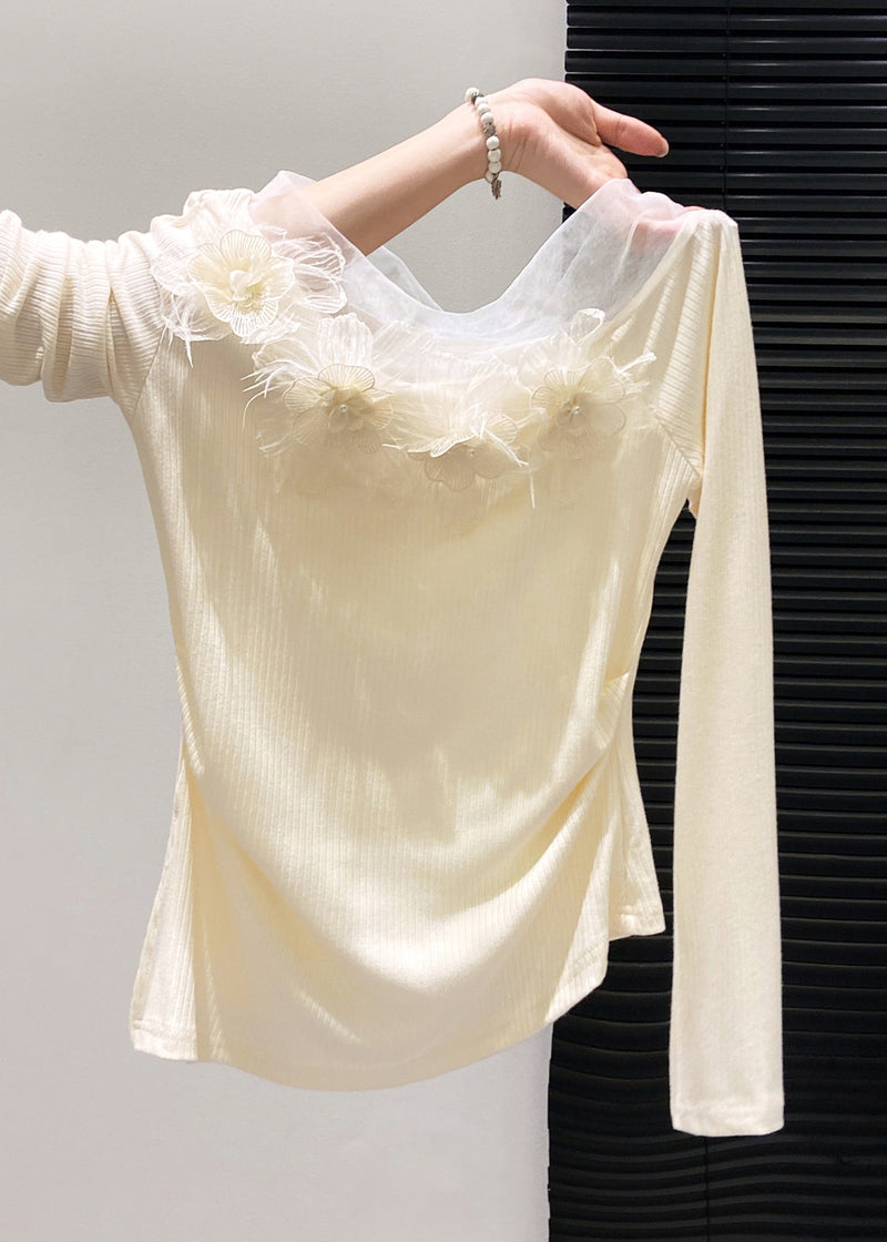 Effortlessly Elegant Top with a Timeless Design