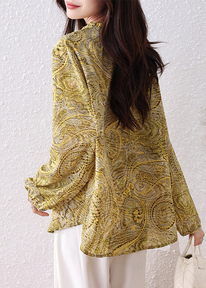 A Vintage Style Shirt with Delicate Timeless Details