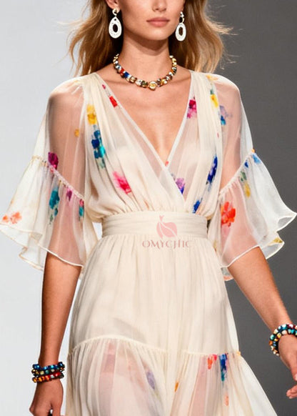 Beautifully Finished Dress in a Timeless Design