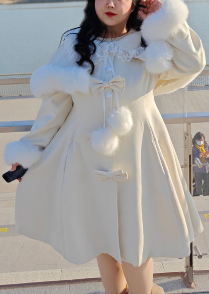 Effortlessly Elegant Coat with a Timeless Design
