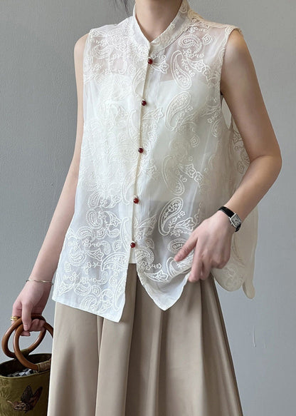 Gracefully Styled Coat for Any Occasion
