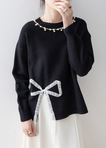 Classic Vintage Pullover with a Flattering Fit