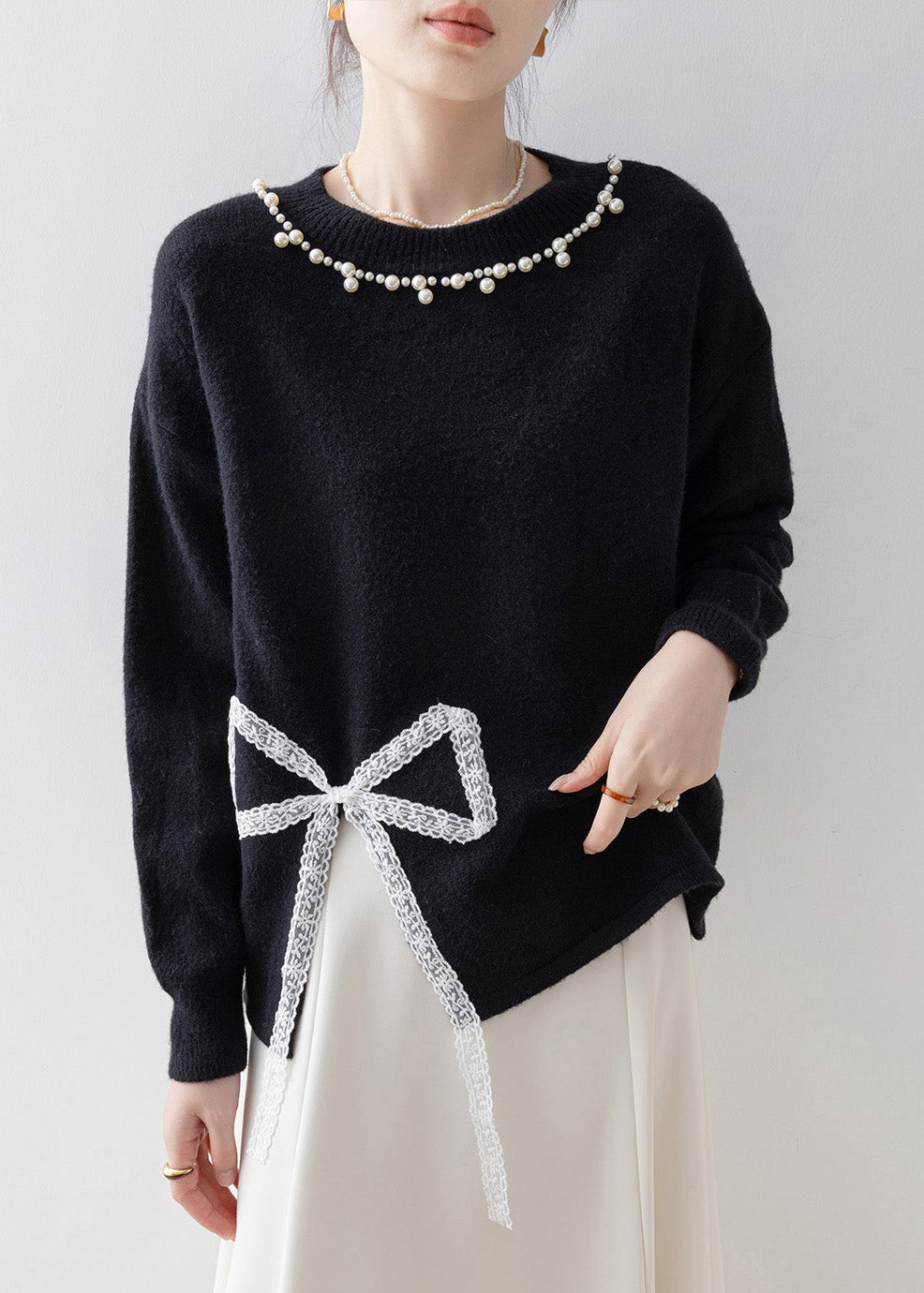 Classic Vintage Pullover with a Flattering Fit