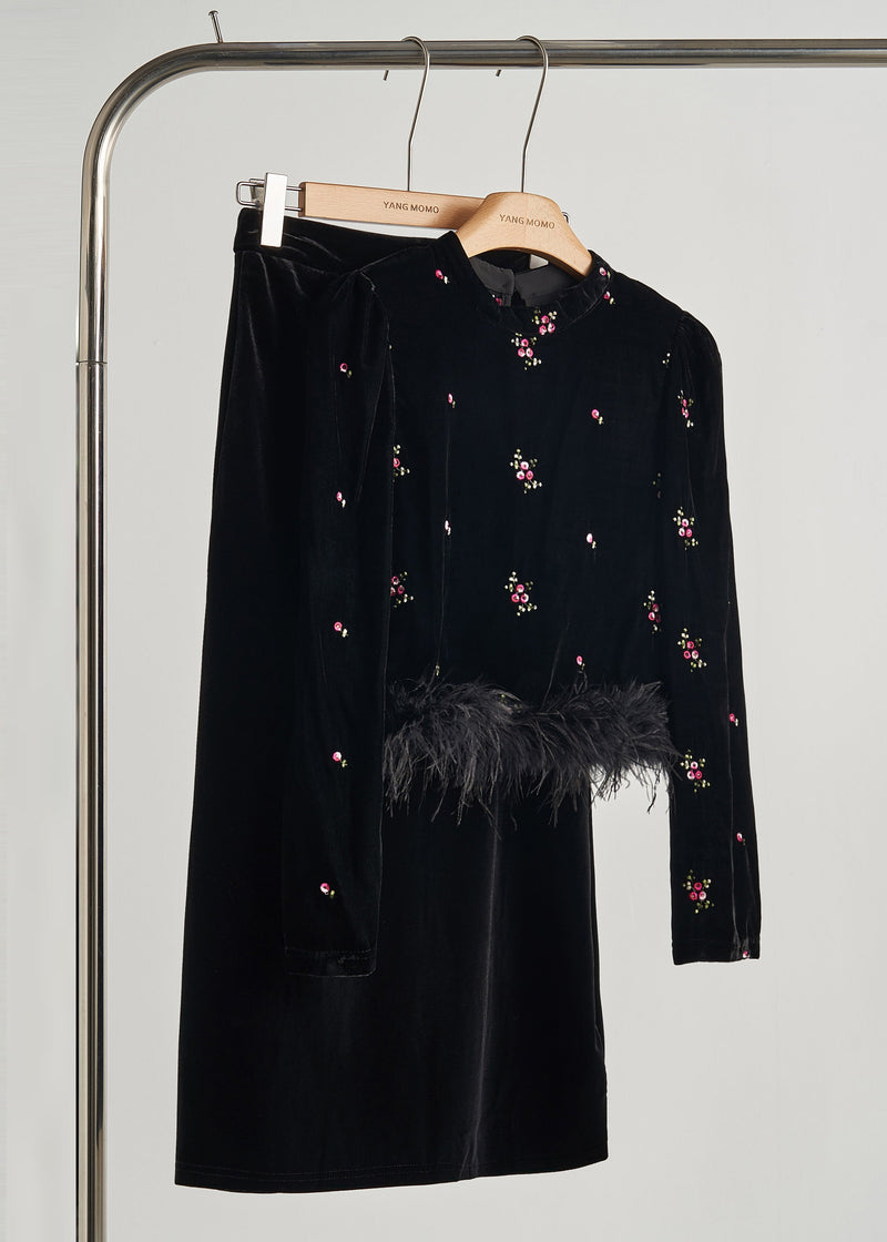 Well Tailored Top with a Graceful Silhouette