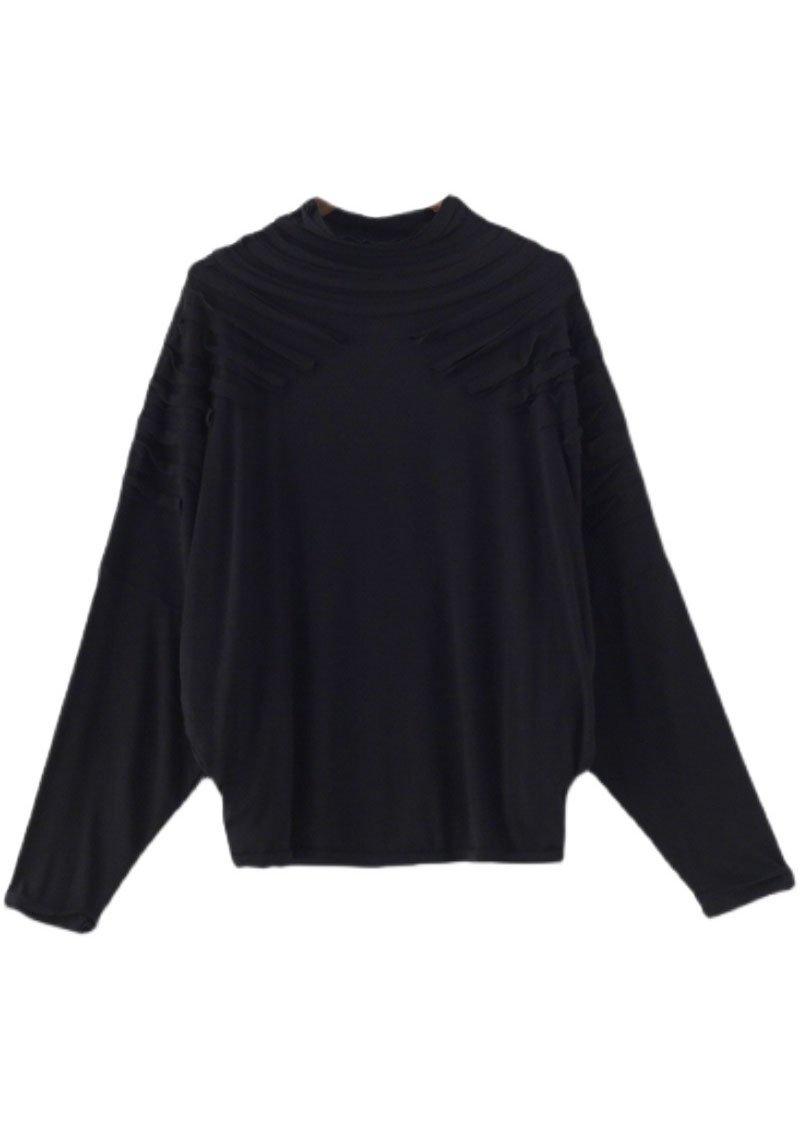 Well Tailored Sweater with a Graceful Silhouette