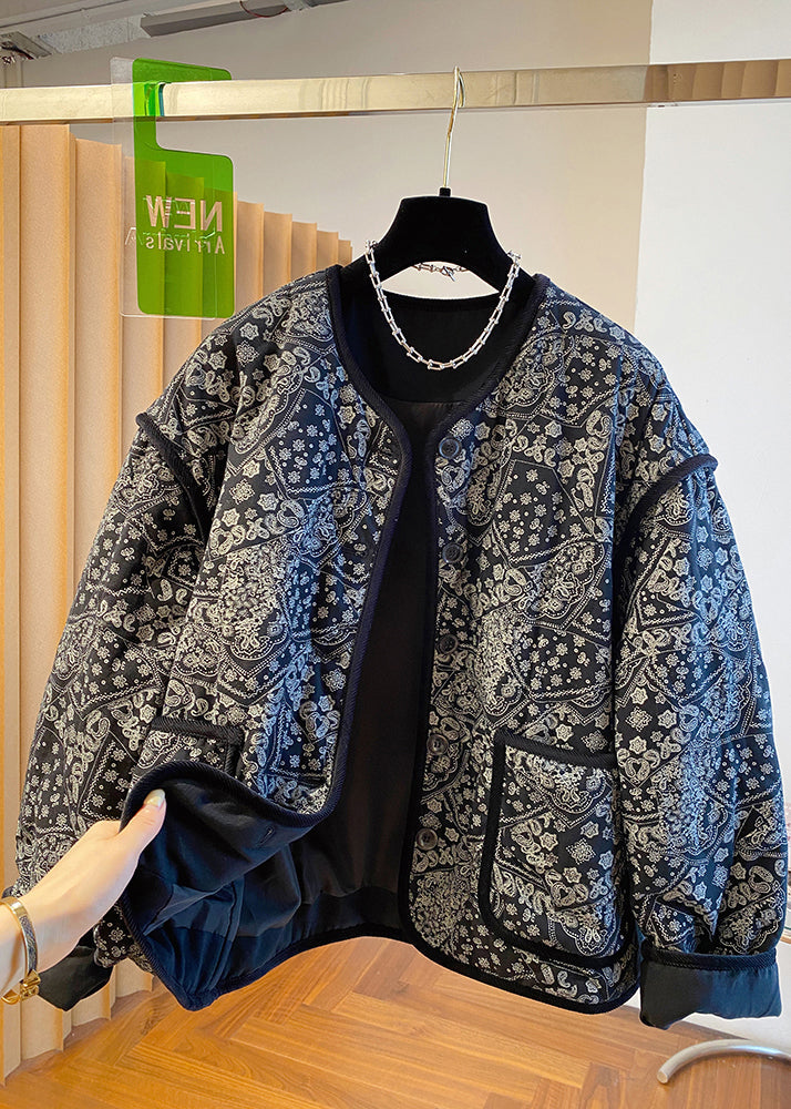 Elegantly Styled Jacket for Everyday Wear